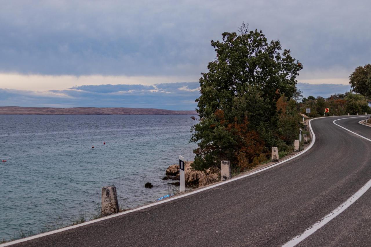 Apartmani Bosnjak Starigrad Paklenica Rum bild