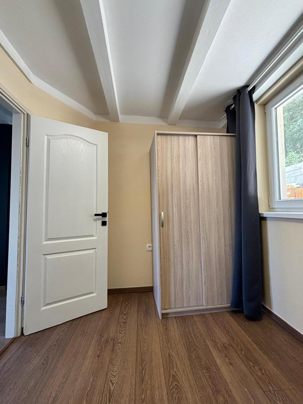 Apartmani Bosnjak Starigrad Paklenica Rum bild