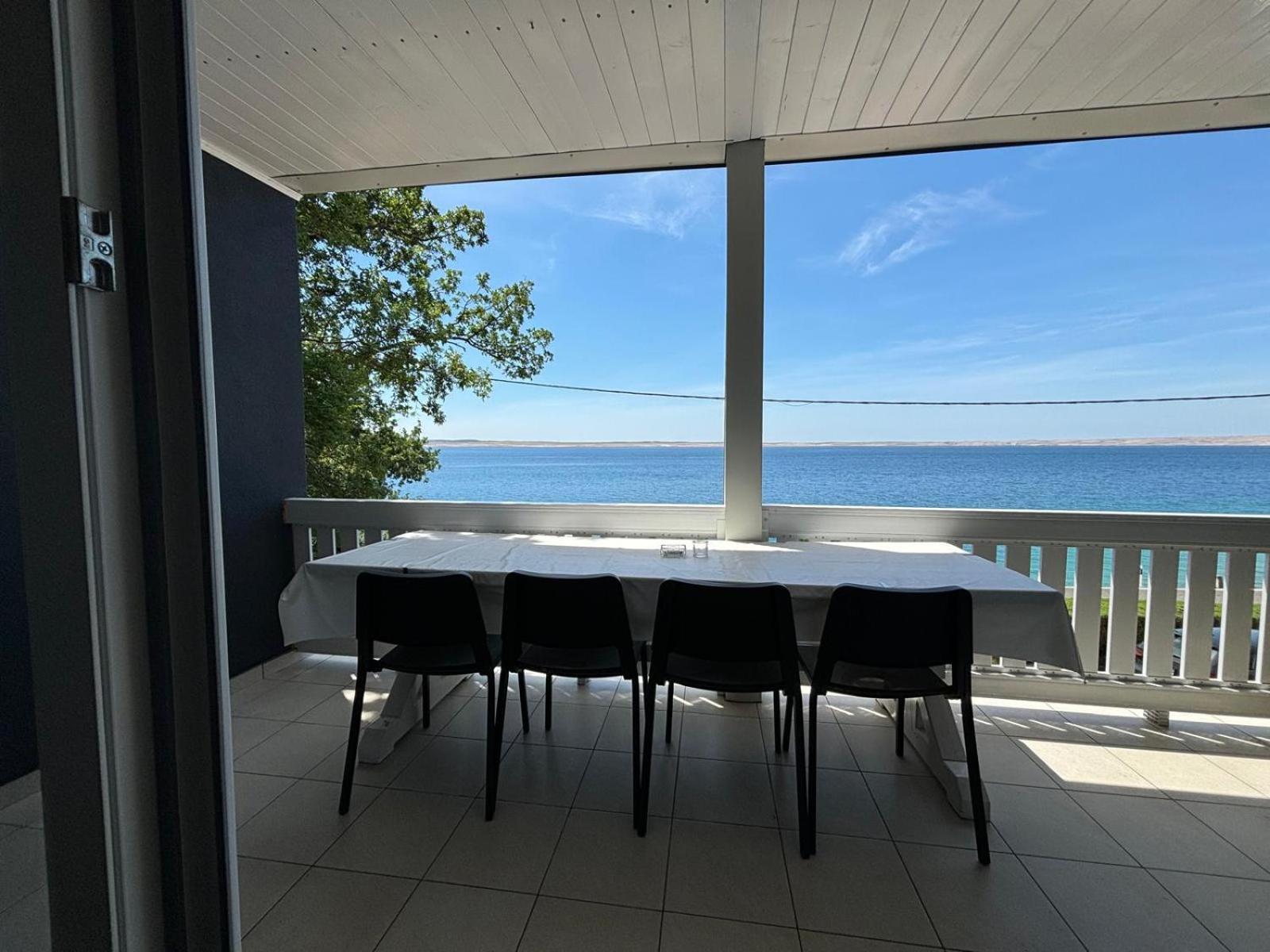Apartmani Bosnjak Starigrad Paklenica Rum bild