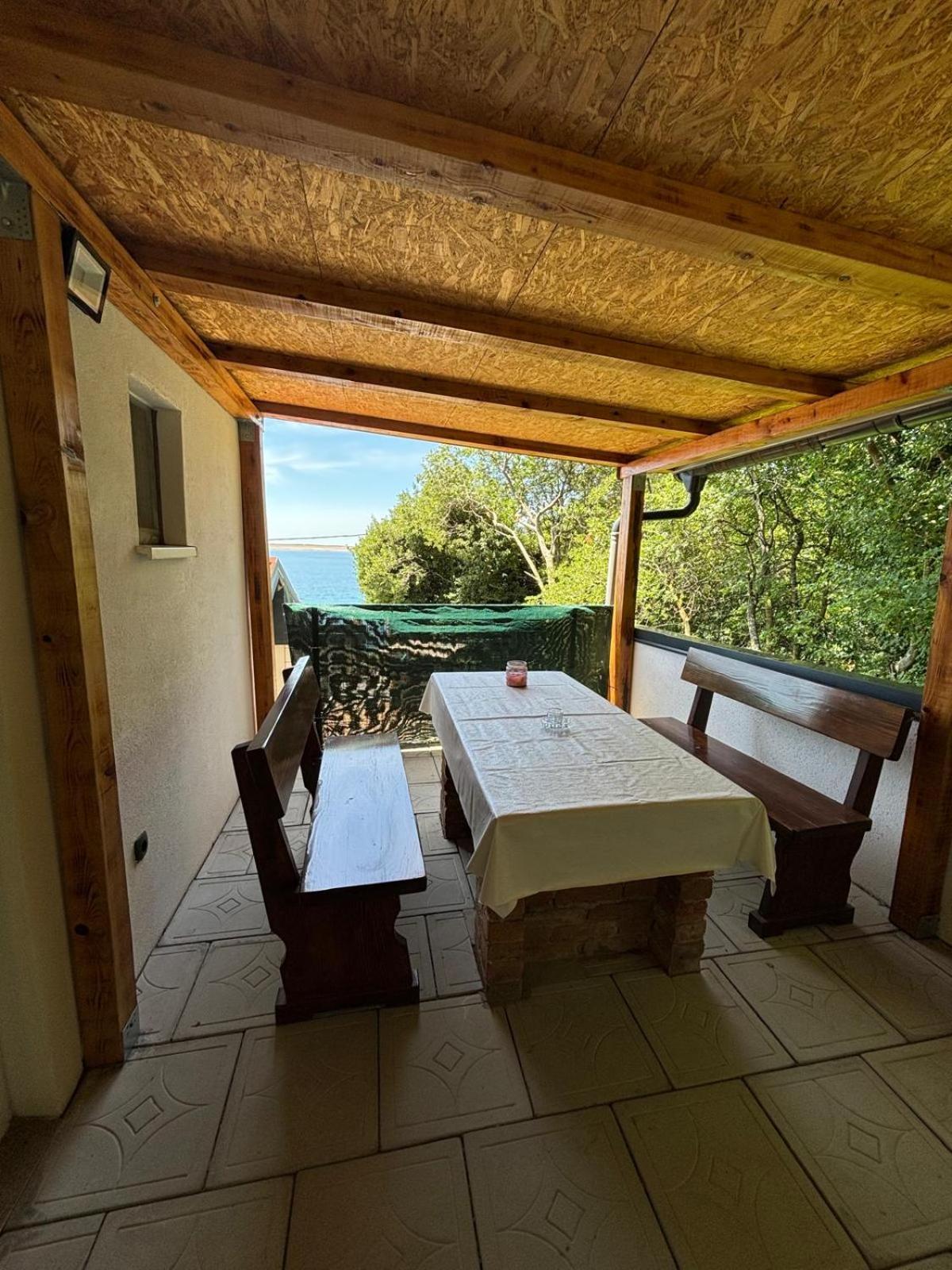 Apartmani Bosnjak Starigrad Paklenica Rum bild